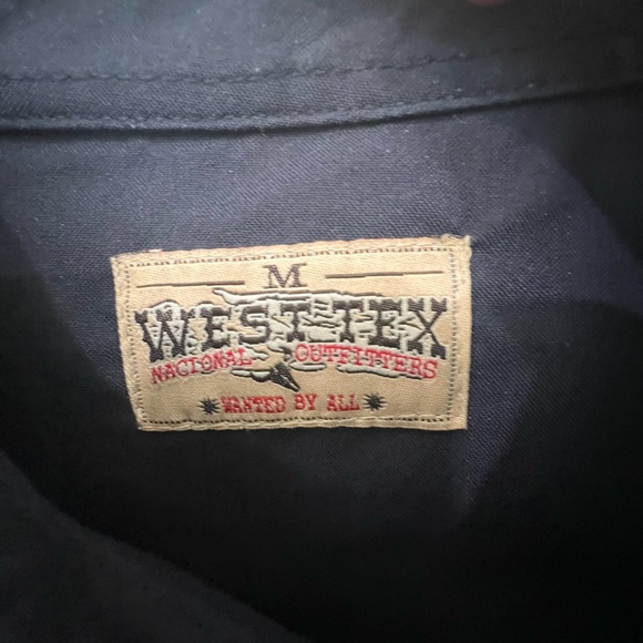 Men’s Navy Blue Embroidered Western Long Sleeve. Size Medium. - Picture 6 of 6